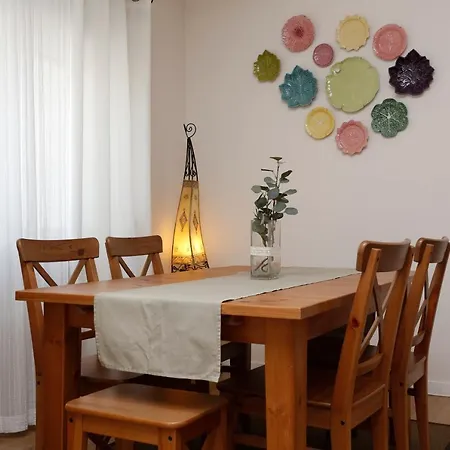 Apartment Like A Local @ Cozy *